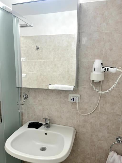 רומא Hotel Virginia Apartaments - Stazione Termini מראה חיצוני תמונה